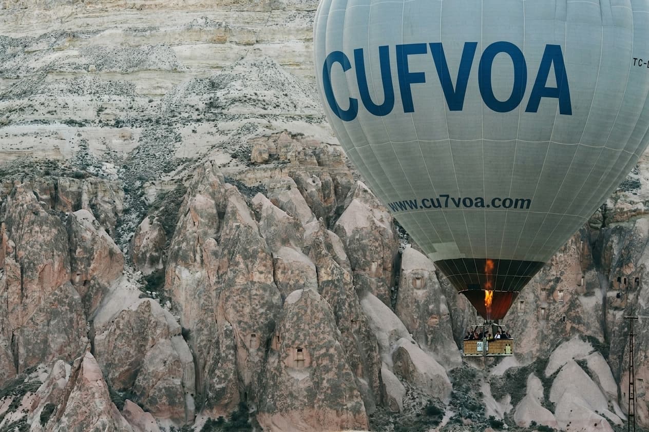 Hot Air Balloon Logo & Website