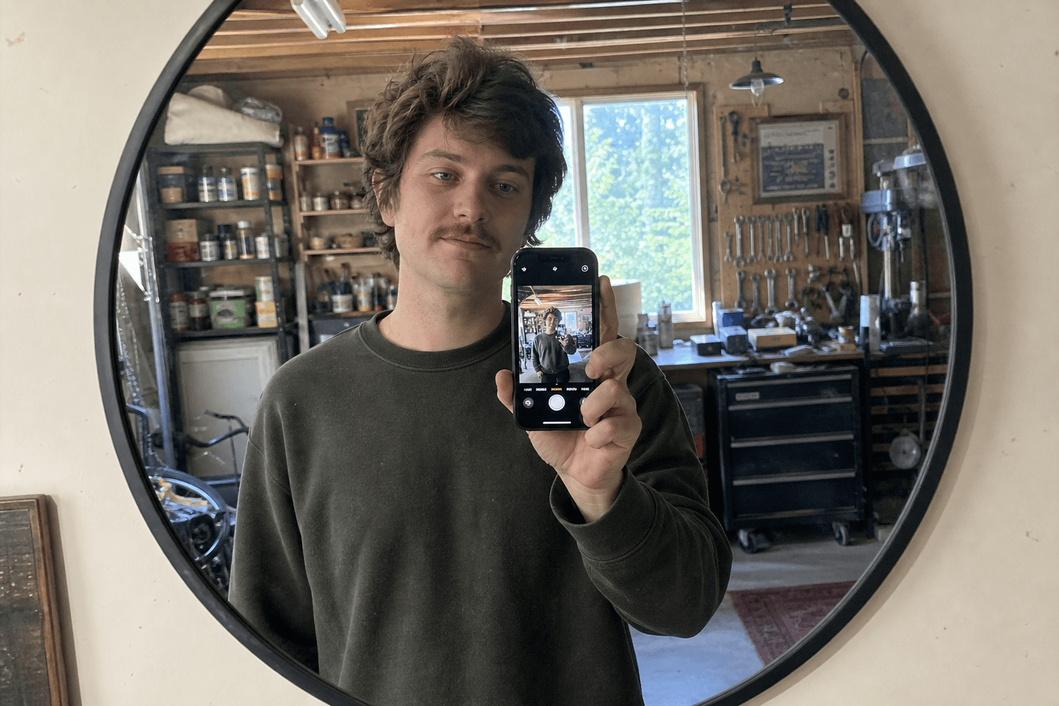 Phone-Screen Mirror Selfie